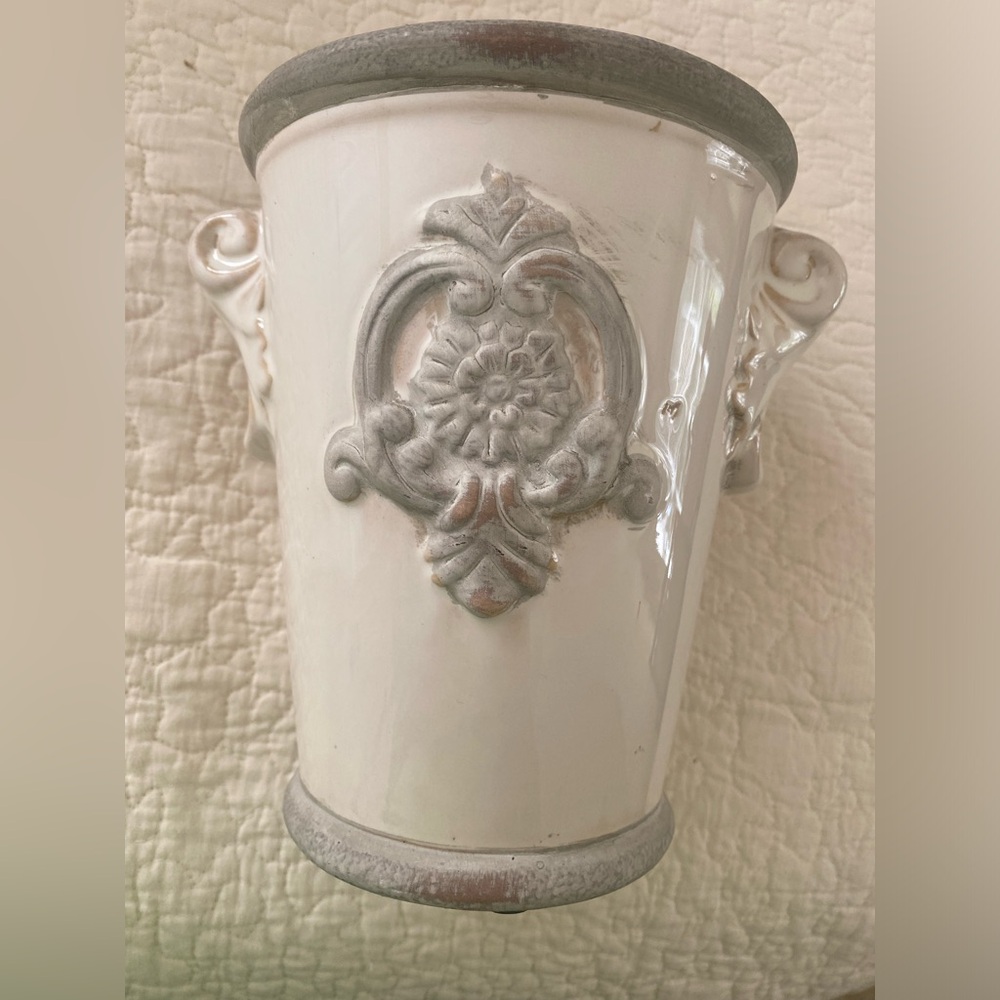 Vase for faux arrangements or potted plant